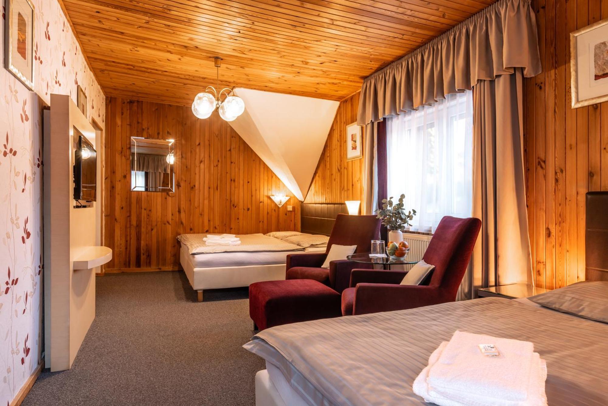 Hotel Schwarz Nove Hamry Luaran gambar