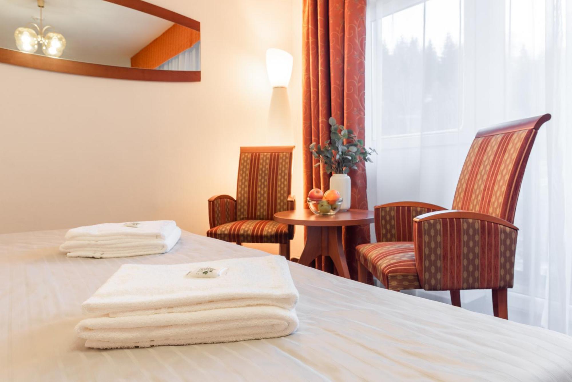Hotel Schwarz Nove Hamry Luaran gambar